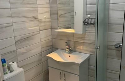 Location d’un studio accueillant avec balcon, secteur 6, Chiajna, Bucarest, Roumanie